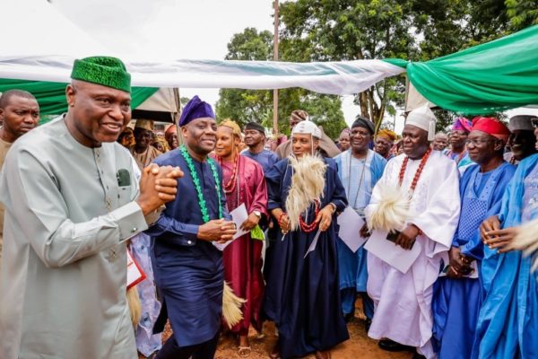 Ekiti State And Federal Government Sign Mou For New Federal Medical Centre