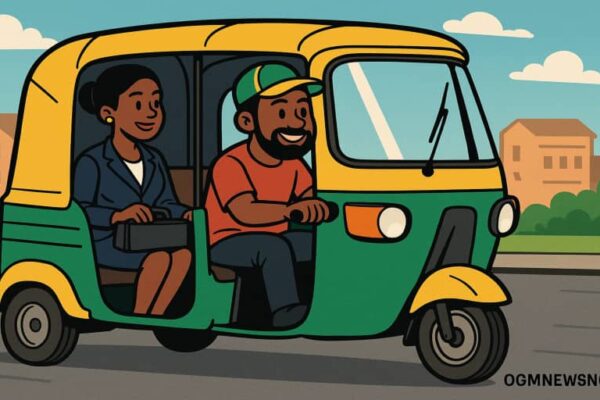 One Abia Keke Rider Shock Nigerians as E Return ₦4M Cash Weh Passenger Forget – “I No Be Mugun!