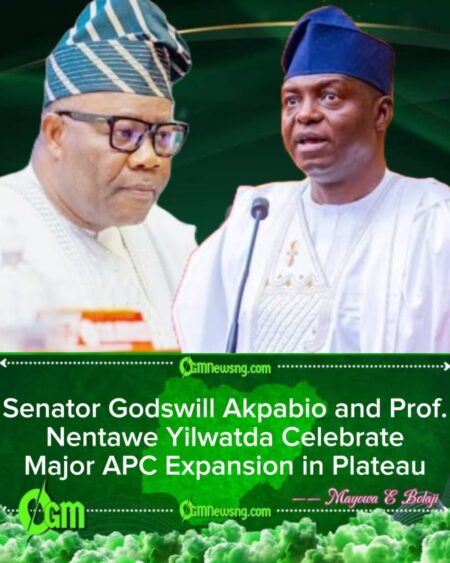 Senator Godswill Akpabio and Prof. Nentawe Yilwatda Welcome Political Defectors to APC