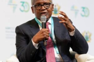 Aliko Dangote’s $550 Million FUTO Donation Raises Questions About Government Failure