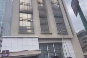 Polaris Bank At It Again As Broad Street Fire Shocks Lagos Business Hub as Flames Invade Building During Peak Hours