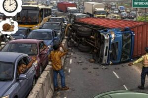 Trailer Fall Turns Lagos-Ibadan Expressway to Traffic Prison as Drivers Search for Bush Escape