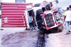 Kara Bridge Traffic Turns Lagos-Ibadan Expressway Into a 14-Hour Test of Human Patience