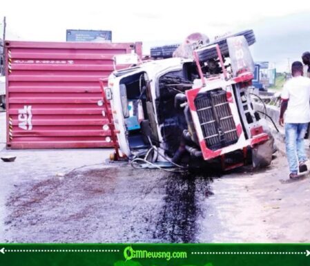 Kara Bridge Traffic Turns Lagos-Ibadan Expressway Into a 14-Hour Test of Human Patience