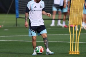 Messi Makes His Final Argentina Visit: The No. 10 Is Leaving, But Nobody Has Found the Replacement Button